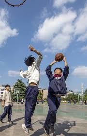 德拉富恩特：乌奈-西蒙明天能上，我们会派上最好的阵容