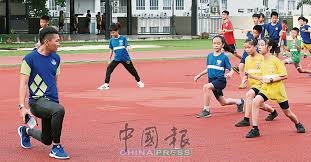 鲁尼：谢什科的控球能力还是比霍伊伦强的，未来会越来越好